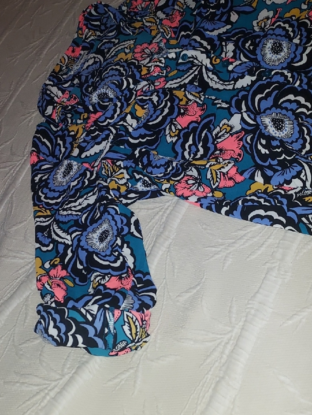 Express Portofino Blouse - Picture 7 of 10